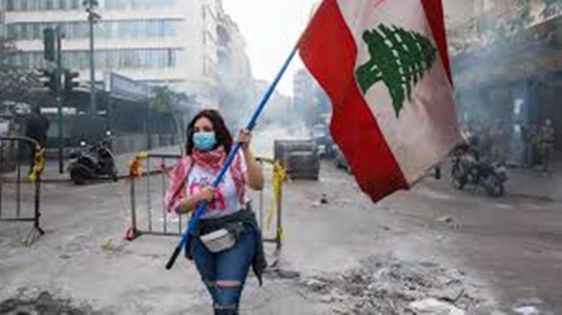 Au Liban, la classe politique "se dispute sur un champ de ruines"