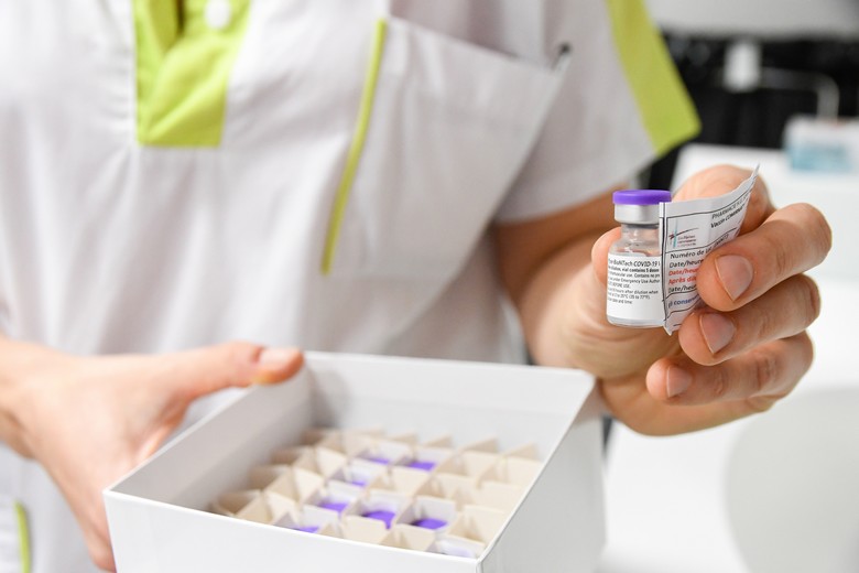 L’UE prévoit une procédure accélérée pour les vaccins anti-Covid efficaces contre les nouveaux variants