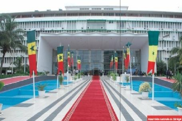 Assemblée nationale : Issa Sall déchu de son mandat, c’est Cheikh Tidiane Ndiaye qui le remplace