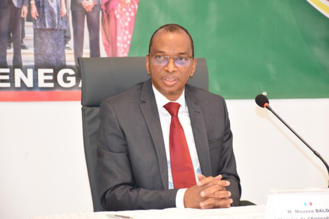 CAMPAGNE AGRICOLE : LE GOUVERNEMENT TABLE SUR 4 MILLIONS DE TONNES DE CÉRÉALES ET 2 MILLIONS POUR LES CULTURES INDUSTRIELLES CAMPAGNE AGRICOLE : LE GOUVERNEMENT TABLE SUR 4 MILLIONS DE TONNES DE CÉRÉALES ET 2 MILLIONS POUR LES CULTURES INDUSTRIELLES