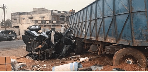 Carnage sur les routes: 14 morts en une semaine, camions maliens et "7 places" au cœur...