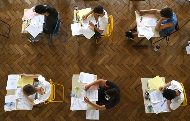 Débat : Le bac a-t-il encore un avenir ?