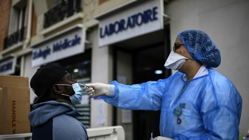 Covid-19: la quasi-totalité des cas positifs en France pas vaccinés il y a deux semaines, selon une nouvelle étude