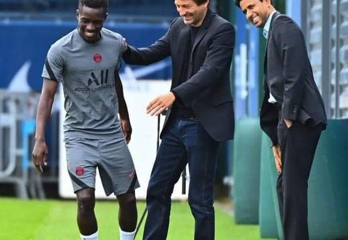 PSG : Idrissa Gana Guèye en toute complicité avec Leonardo et Nasser