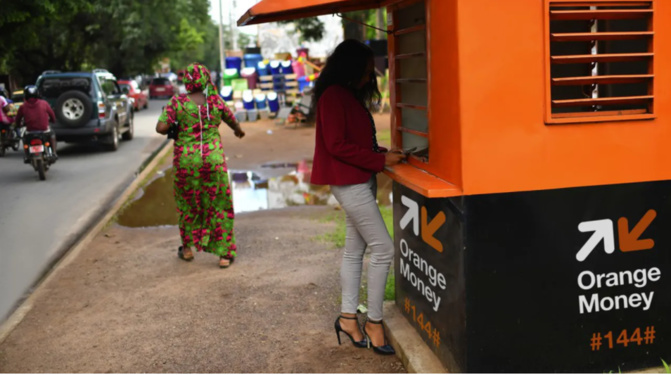 Orange Money cherche la riposte en pleine guerre des prix