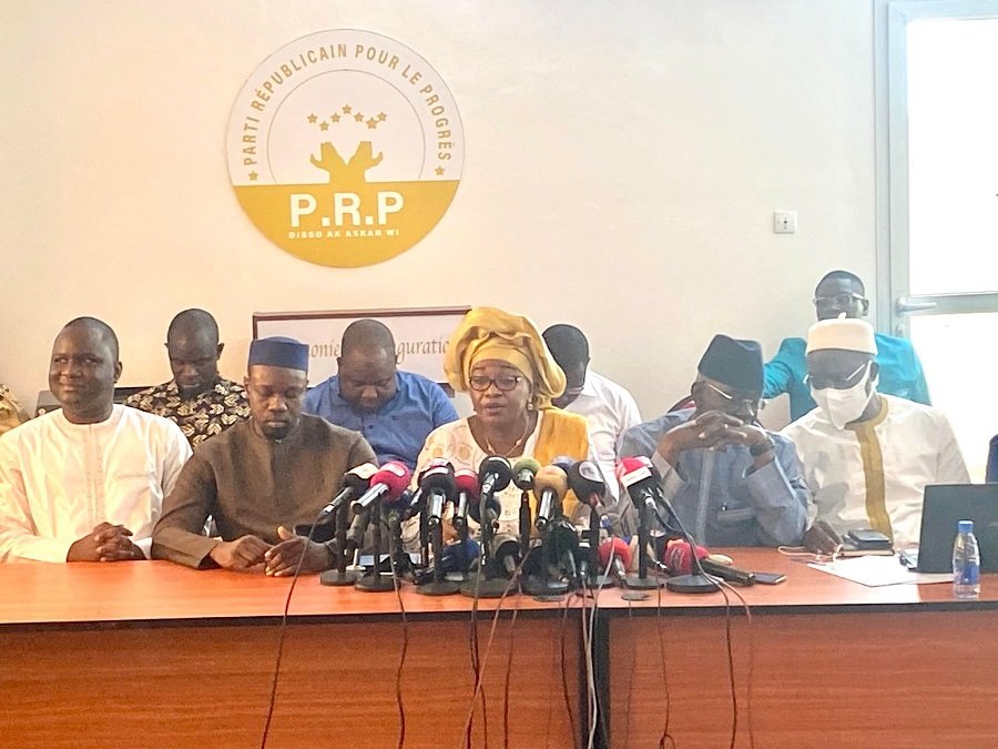 CONFERENCE DE PRESSE YEWWI ASKAN WI CE 06/11/2021-
