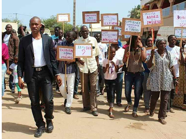 Marche des populations à Mboro : eau et électricité les problèmes majeurs signalés
