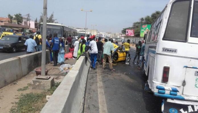 Dakar : Une femme enceinte, sur une moto, meurt tragiquement dans un accident, 2 morts au total