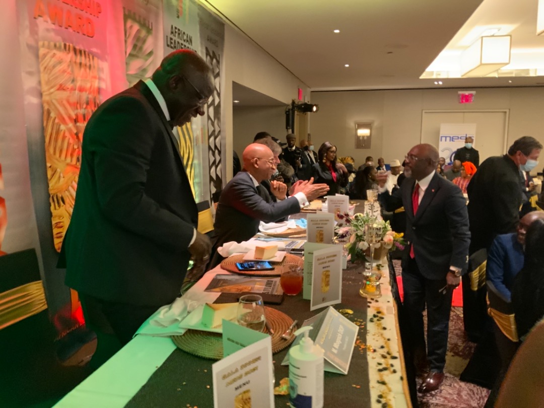 EN IMAGES: Le Pdt Mbagnick Diop relève le défi des AFRICAN LEADERSHIP AFRICANS à New York ce samedi 27 novembre 2021.