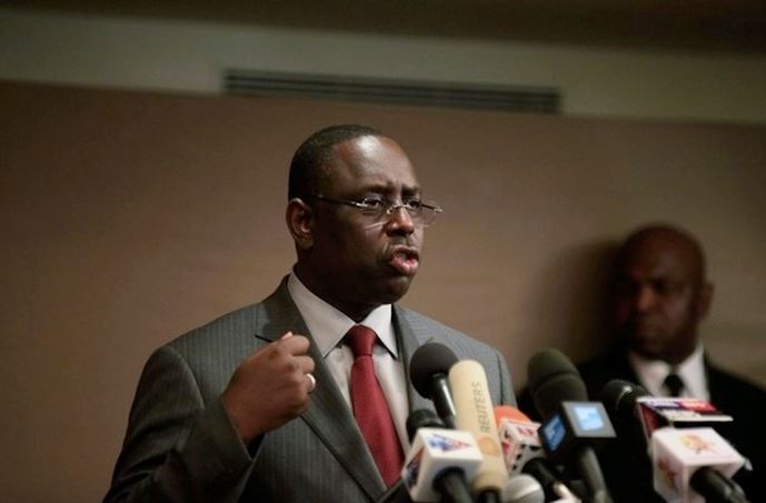 SENEGAL -  Depuis le Koweït, Macky pique une colère et décide de dissoudre Macky 2012