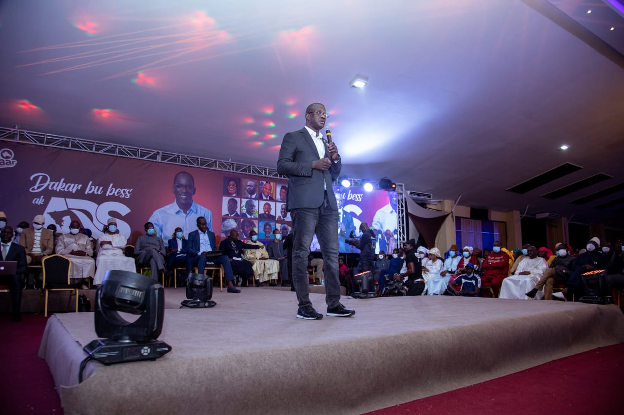 En images: Présentation de programme du candidat maire Abdoulaye Diouf Sarr cet après midi au King Fahd