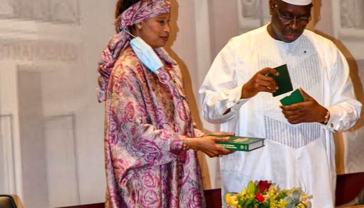 LA DIPLOMATIE EN CONSEIL DES MINISTRES: Les Lauriers De Macky À Aïssata Tall Sall