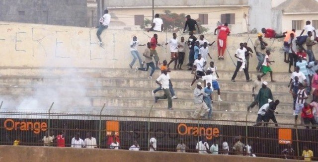 Violences dans les arènes de lutte et terrains de foot : L'année sport-pagaille...