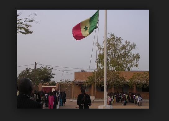 Décès de Mandela : Macky Sall décrète trois jours de deuil national