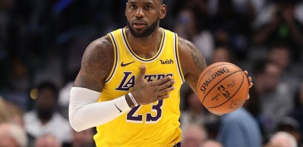 LeBron James blessé, défaite contre les Suns: sale soirée pour les Lakers