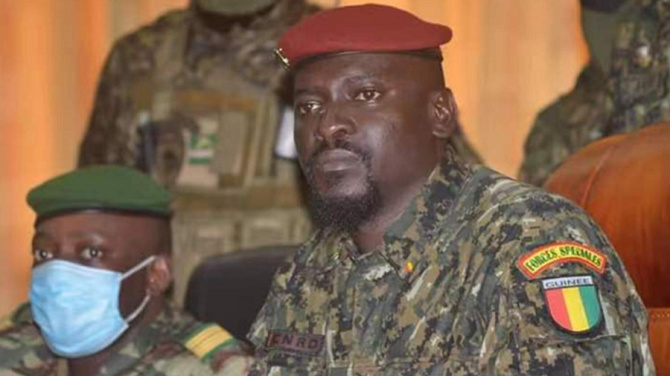Sanctions contre le Mali : la Guinée « viole » l’embargo de la CEDEAO
