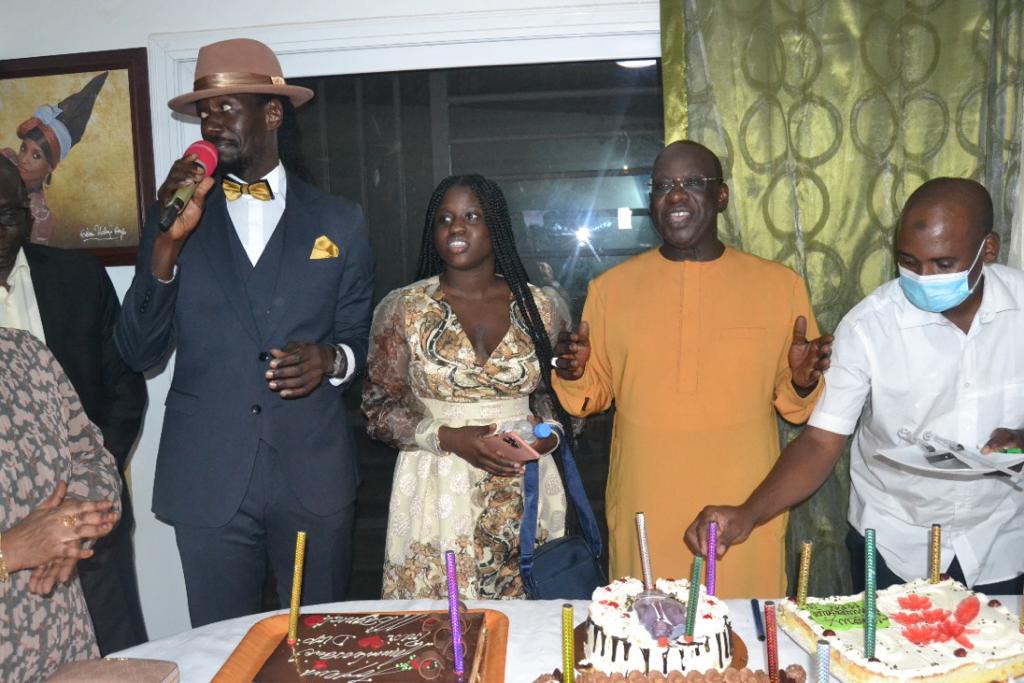 EN IMAGES ANNIVERSAIRE ROYAL: Le président Mbagnick Diop du MEDS a soufflé une bougie de plus.