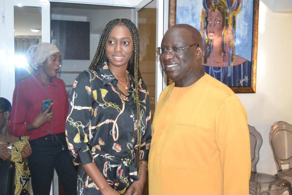 EN IMAGES ANNIVERSAIRE ROYAL: Le président Mbagnick Diop du MEDS a soufflé une bougie de plus.