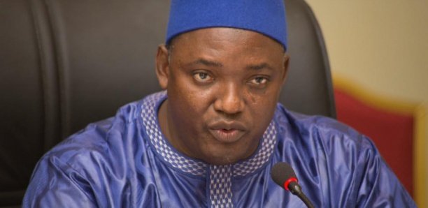 Gambie : Le gouvernement sortant du président Adama Barrow a présenté sa démission