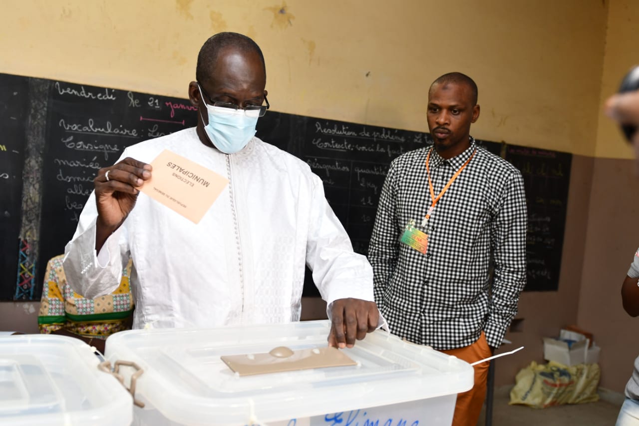 Abdoulaye Diouf Sarr vient de voter au bureau n°6