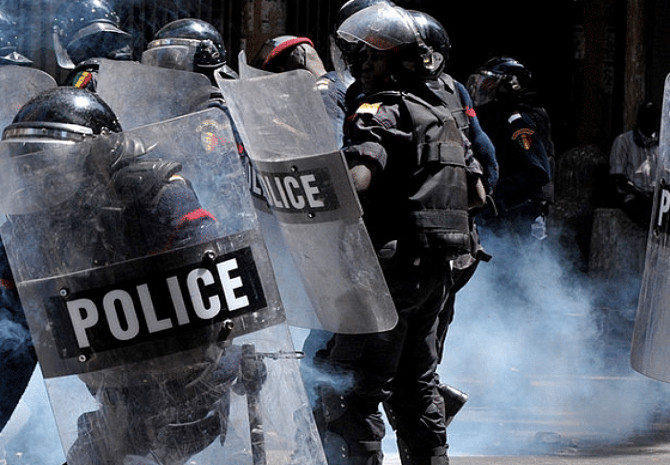 Des militants de l'opposition à l’assaut de la Préfecture de Kaolack: Des grenades lacrymogènes tirées, des arrestations notées