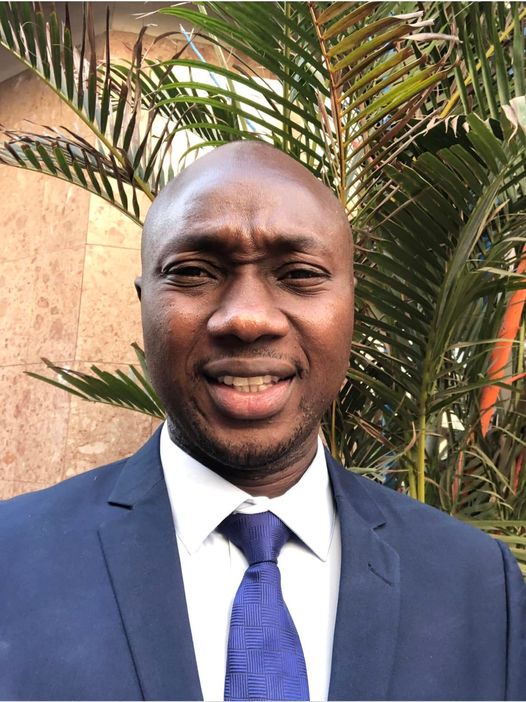 M. Ousmane SONKO, une fois installé demain jeudi dans ses fonctions de maire de Ziguinchor, doit édifier les sénégalais sur sa position officielle et officieuse.