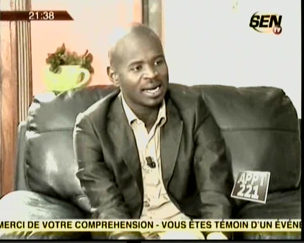 Exclusif - Tfm VS Sen Tv: Youssou Ndour arrache Pape Cheikh Diallo des mains de Bougane Guèye !