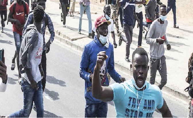 Risques d’affrontements ce vendredi à Pikine : Des jeunes de l’Apr organisent une marche le même jour et sur l’itinéraire de l’opposition …