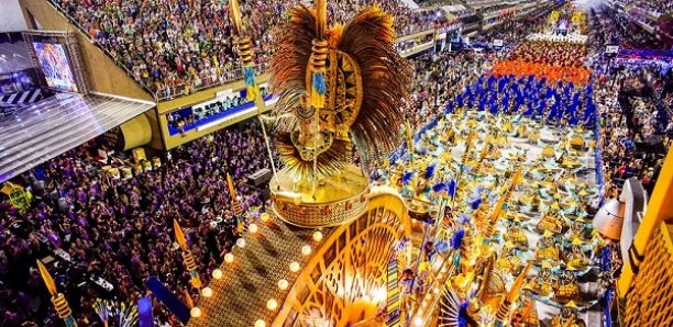 Brésil : Le carnaval de Rio signe son retour !