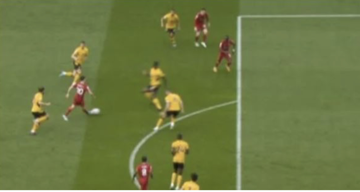 Liverpool : Le joli but de Sadio Mané refusé pour position illicite (vidéo)