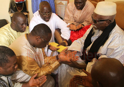 Lutte contre Ebola: Le Khalife Général des Mourides appelé en "renfort" par Macky Sall