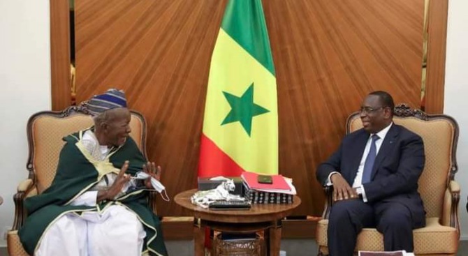Macky Sall félicite le khalife des Niassénes, Cheikh Mouhamadoul Mahi Ibrahim Niass, "pour la belle réussite de sa mission de paix" au Soudan