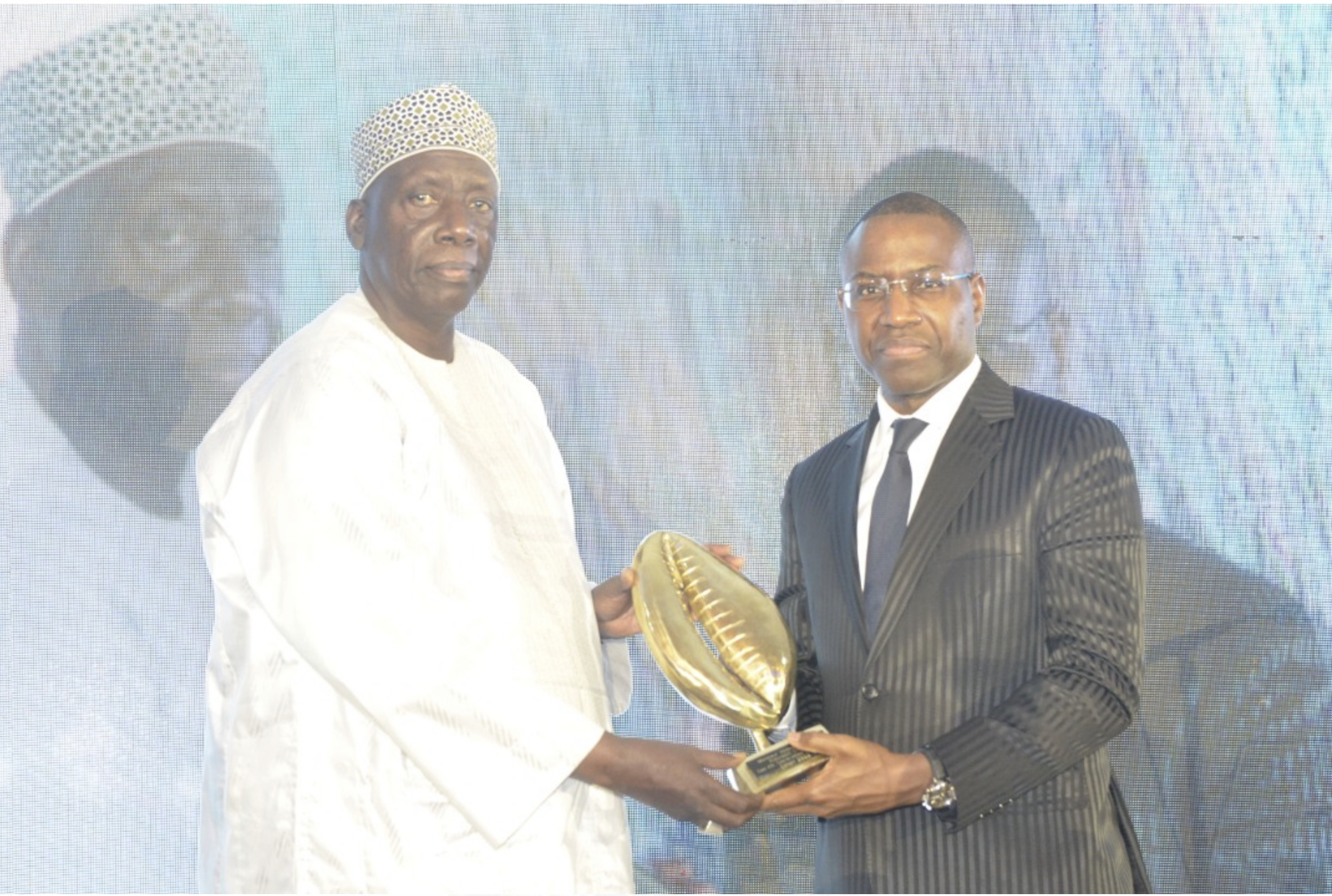Revivez la 17e édition des Cauris d’Or, la plus prestigieuse soirée de gala en AFRIQUE de l OUEST la constance Revivez la 17e édition des Cauris d’Or, la plus prestigieuse soirée de gala en AFRIQUE de l OUEST la constance