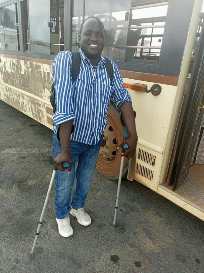 Il travaille à Dakar Dém Dikk : le Cri de cœur d'un jeune handicapé