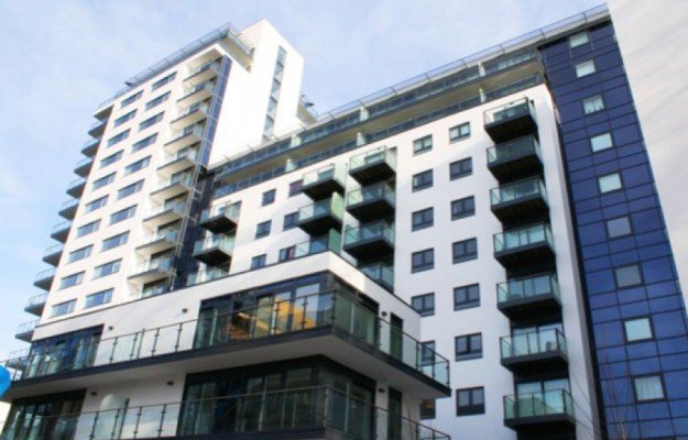 Londres-Un couple tombe en faisant l'amour sur la balustrade du balcon du 6ème étage: Les amants meurent sur le coup