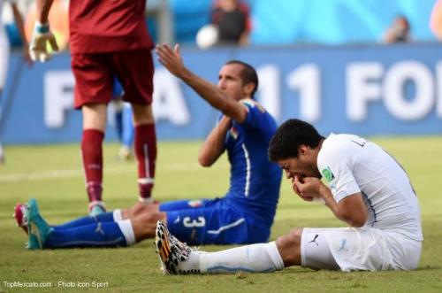 Luis Suarez suspendu 9 matches et banni du football quatre mois pour sa morsure sur Chiellini