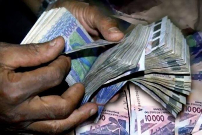 Escroquerie: 4 agents de la Senelec escroqués à plus de 9 millions francs