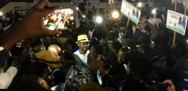 « Nemeku Tour » à Tchiky -Aaffaire Adji Sarr : ça chauffe entre la garde rapprochée d’Ousmane Sonko et des jeunes de l’APR