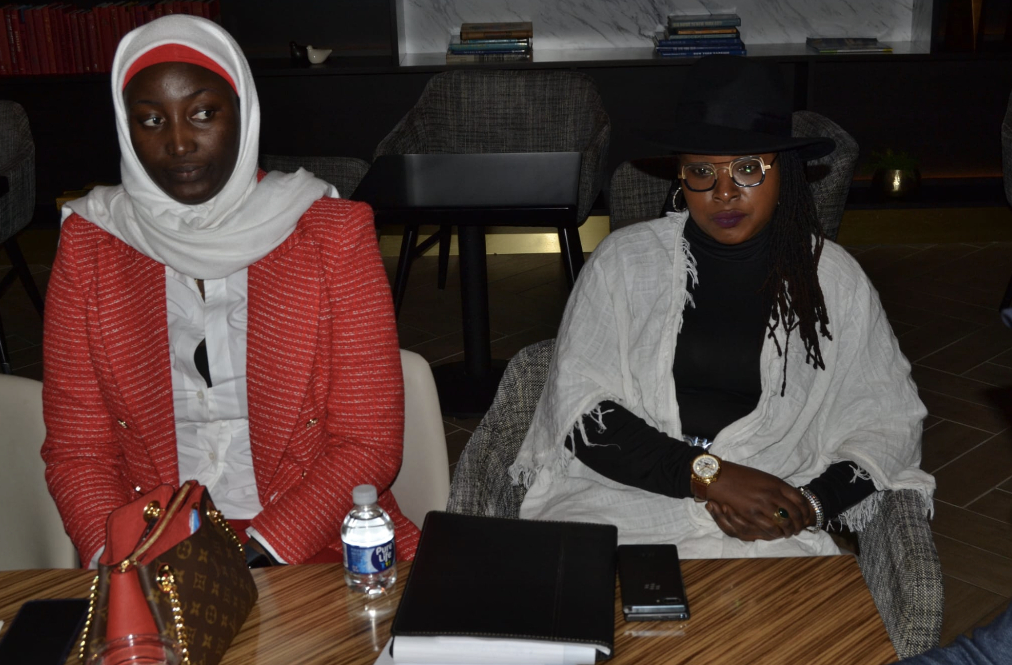 Revivez les images et la vidéo des dernières coordinations sur les préparatifs du prestigieux gala de remises de distinctions des African Leadership Awards au Marriot Marquis Time Square de New York avec le Pdt Mbagnick Diop du MEDS et son équipe.
