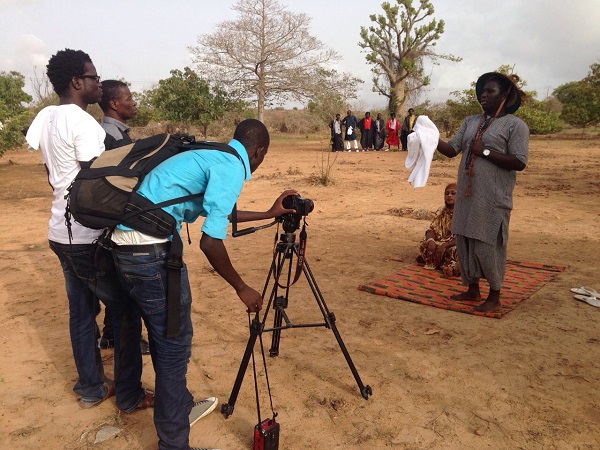 Images:Tournage du clip "Dakar-Thiès" du duo de choc Salam Diallo-Dame Sène