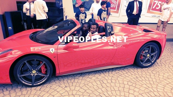 Said Niasse, fils de Ameth Khalifa Niasse  et le styliste Bathie Dioum de la marque Keyfa en mode Ferrari 2014 à Dubai