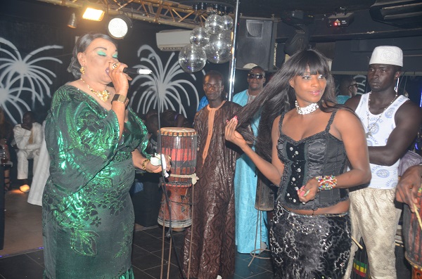 Soirée sénégalaise au Casino: Ndeye Guéye démontre sa force