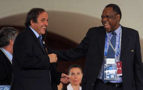 CAN 2015 : Hayatou et Platini font la paix