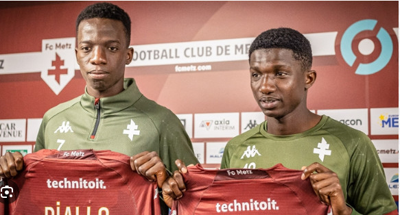 Fédération Sénégalaise de Football : FC Metz refuse fermement de libérer les joueurs Lamine Camara et Papa Amadou Diallo,