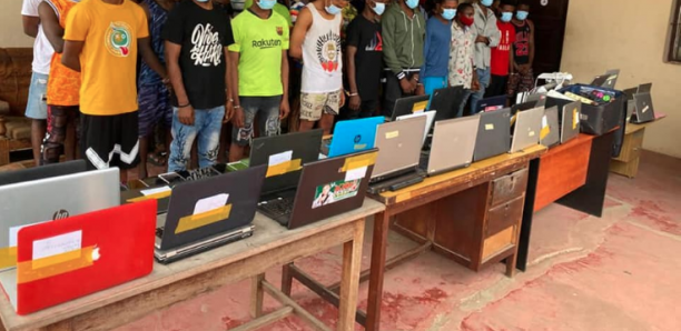 33 Nigérians arrêtés : La DSC neutralise un gang de cybercriminels