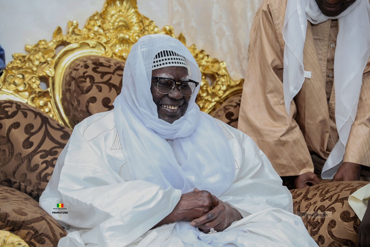 TOUBA : Le Premier ministre Amadou visite les chantiers et se rend chez Serigne Mountakha