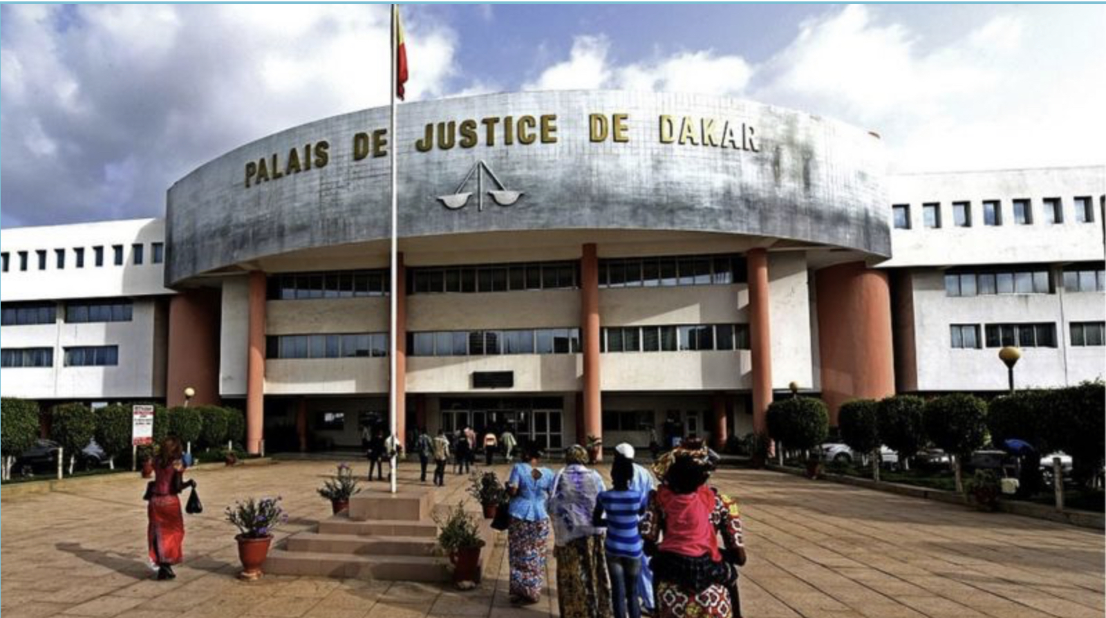 Une mise au point sur le plan juridique pour éviter toute confusion (Corruption de jeunesse)