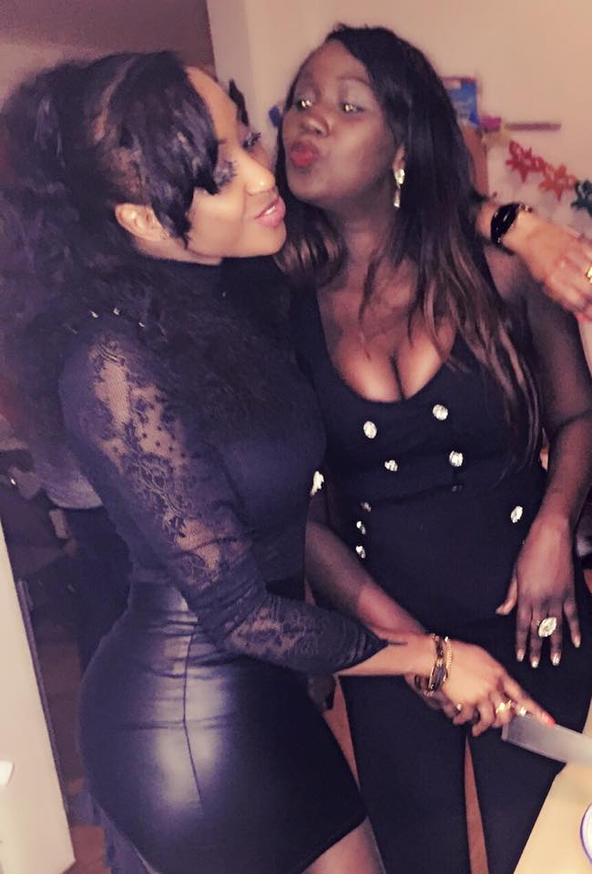 Tina Diouf affolante dans sa tenue sexy