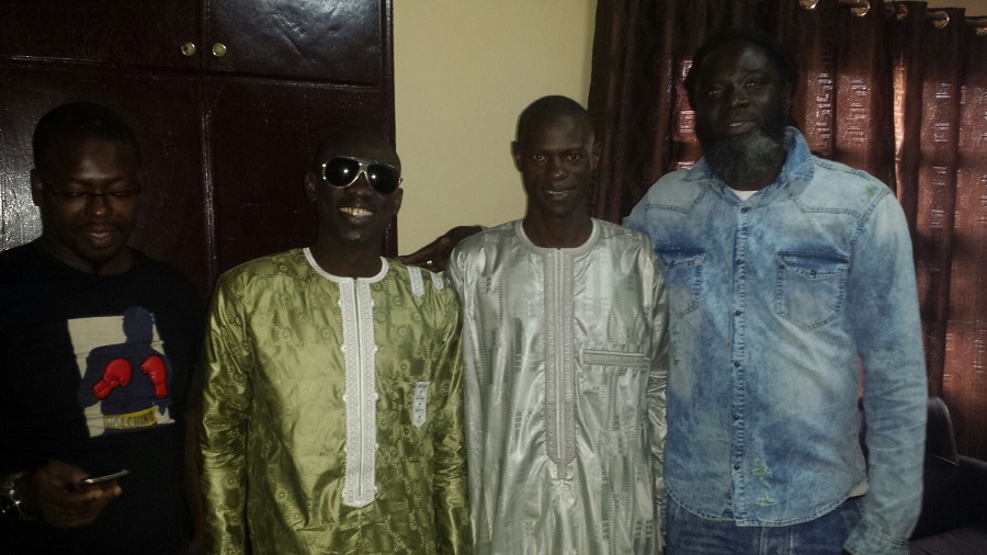 Les images de la visite de courtoisie de Pape Diouf chez Mouhamed Ndao Tyson et le maire de Pikine. Regardez