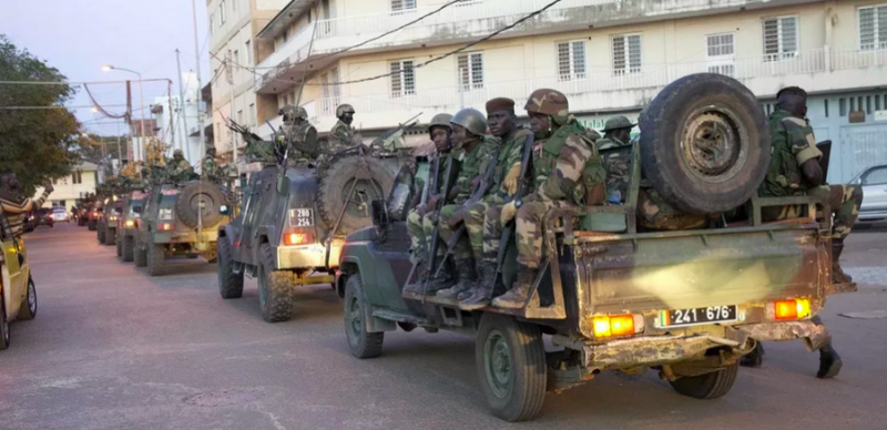 AU NIGER, UNE INTERVENTION MILITAIRE INCERTAINE ET RISQUÉE